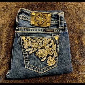 Miss Me cuffed capris size 28